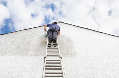Peinture extérieure à la Rue-Saint-Pierre — façades et ravalement